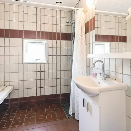 Charming 6-person Vacation In Feriehus *