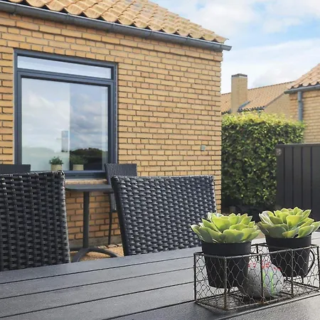 Charming 6-person Vacation In Feriehus *